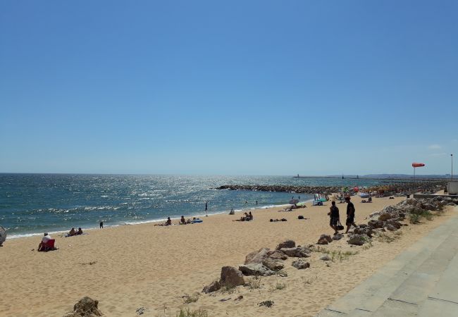 Apartamento em Quarteira - T1 Colina Ferias 8C FAMILIA ,A/C & VISTA MAR C/ GA