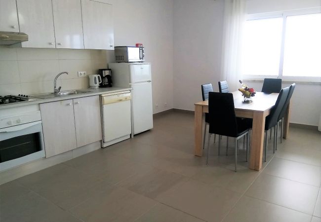 Apartamento em Quarteira - T2 Mamamia 3 RESTAURANTES, PRAIA E PÔR DO SOL