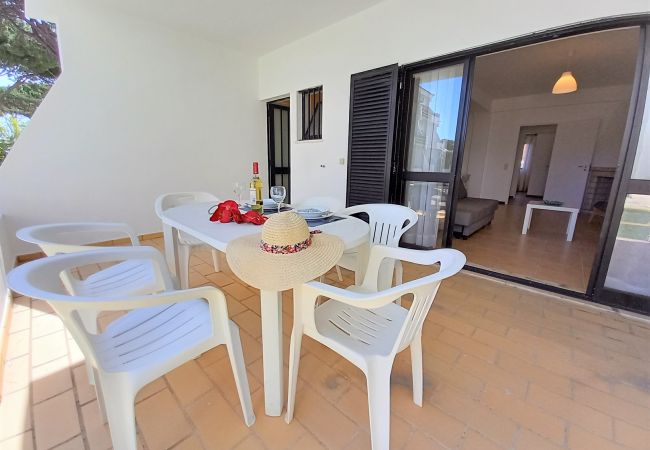 Apartamento em Vilamoura - T1 Sol Nasc PISCINA  WI-FI 10MIN MARINA 4 PESSOAS