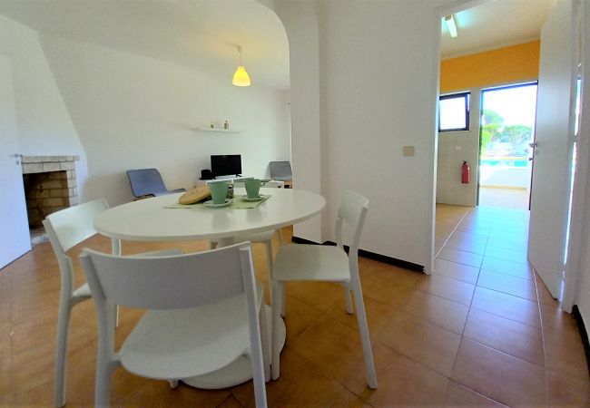 Apartamento em Vilamoura - T1 Sol Nasc PISCINA  WI-FI 10MIN MARINA 4 PESSOAS