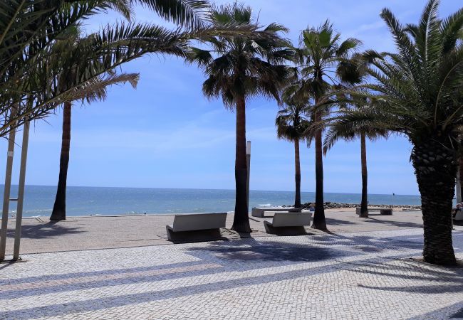 Apartamento em Quarteira - T2  Calçadao VISTA DE LUXO FRENTE MAR 6 PESSOAS