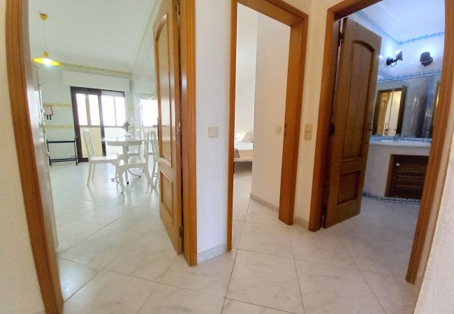 Apartamento em Quarteira - T2  Calçadao VISTA DE LUXO FRENTE MAR 6 PESSOAS