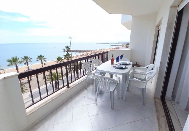 Apartamento em Quarteira - T2  Calçadao VISTA DE LUXO FRENTE MAR 6 PESSOAS