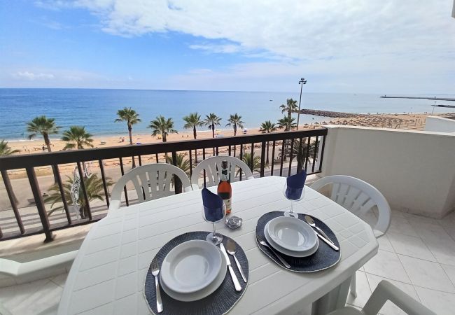 Apartamento em Quarteira - T2  Calçadao VISTA DE LUXO FRENTE MAR 6 PESSOAS