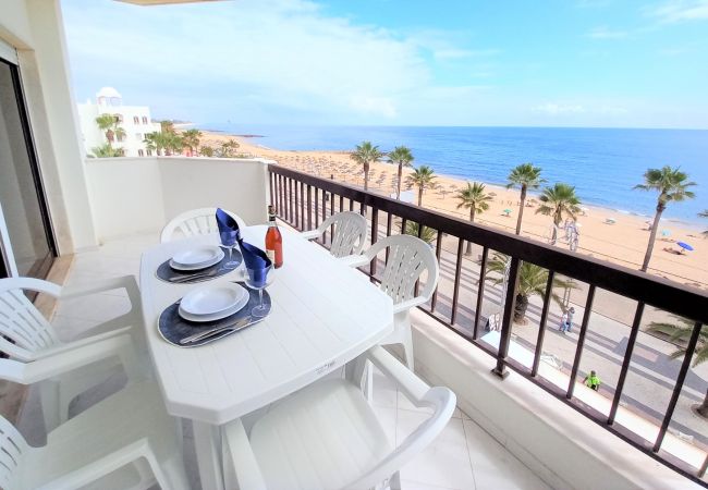 Apartamento em Quarteira - T2  Calçadao VISTA DE LUXO FRENTE MAR 6 PESSOAS