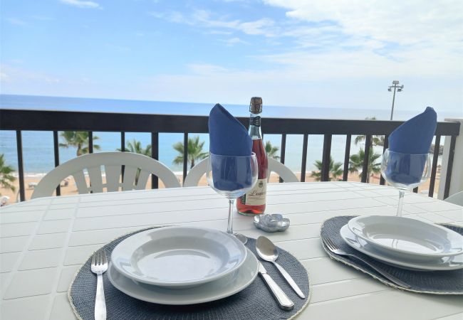 Apartamento em Quarteira - T2  Calçadao VISTA DE LUXO FRENTE MAR 6 PESSOAS