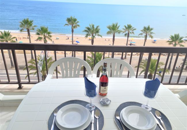 Apartamento em Quarteira - T2  Calçadao VISTA DE LUXO FRENTE MAR 6 PESSOAS