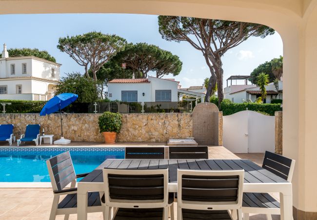 Villa em Vilamoura - V4 Villa Miera, PISCINA, PRAIAS E CAMPOS DE GOLFE