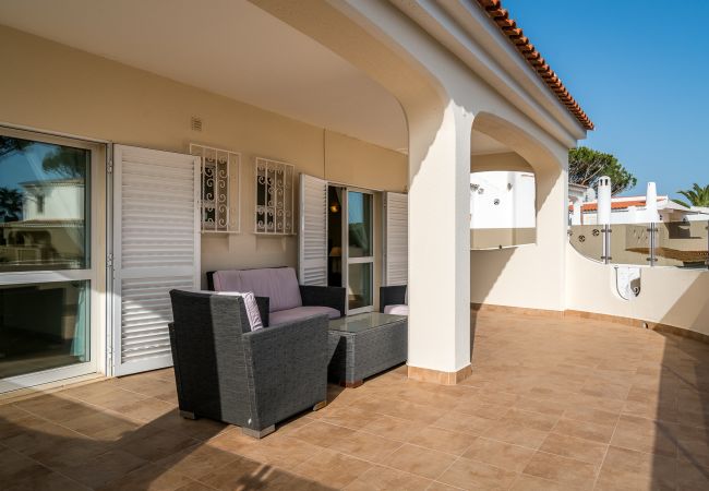 Villa em Vilamoura - V4 Villa Miera, PISCINA, PRAIAS E CAMPOS DE GOLFE