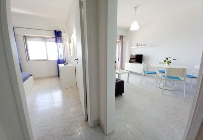 Apartamento em Quarteira - T1 Torre20 14D VISTA  MAR FANTÁSTICA 80M PRAIA 4 P