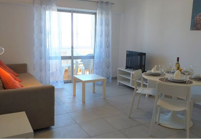 Apartamento em Quarteira - T1 Torre 20 17G FANTÁSTICO 80M PRAIA 4 PESSOAS