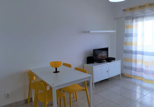 Apartamento em Quarteira - T1 Torre Azul 10 MARAVILHOSA VISTA WI-FI 4 PESSOAS