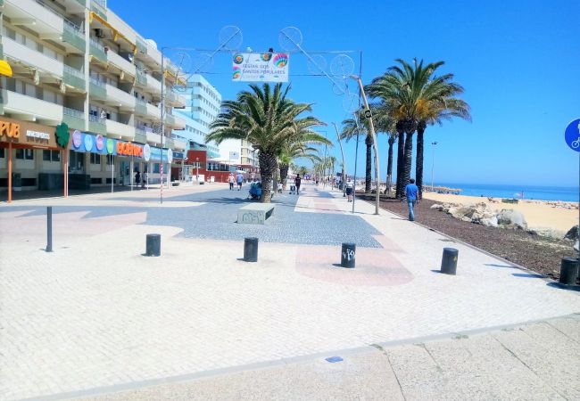 Apartamento em Quarteira - T1 Torre Azul 10 MARAVILHOSA VISTA WI-FI 4 PESSOAS