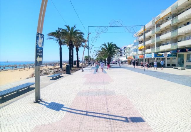Apartamento em Quarteira - T1 Torre Azul 10 MARAVILHOSA VISTA WI-FI 4 PESSOAS