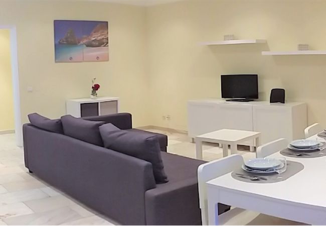 Apartamento em Vilamoura - T2 Mouramar VARANDA VISTA PISCINA & GOLF 6 PESSOAS