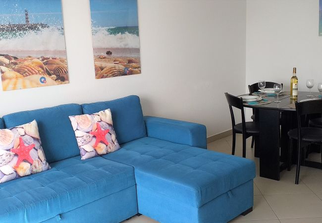 Apartamento em Quarteira - T1 Avenida Mar 8 200M PRAIA WI-FI 4 PESSOAS