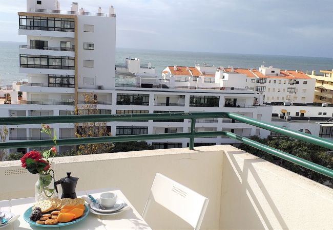 Apartamento em Quarteira - T1 Avenida Mar 8 200M PRAIA WI-FI 4 PESSOAS