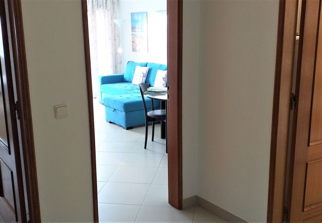 Apartamento em Quarteira - T1 Avenida Mar 8 200M PRAIA WI-FI 4 PESSOAS