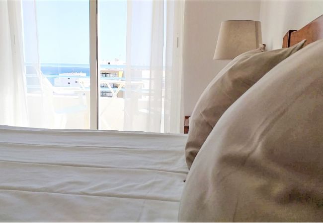 Apartamento em Quarteira - T1 Colina Férias 8D VISTA MAR C/ GARAGEM