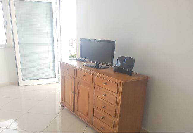 Apartamento em Quarteira - T1 Colina Férias 8D-A/C,VISTA MAR C/ GARAGEM
