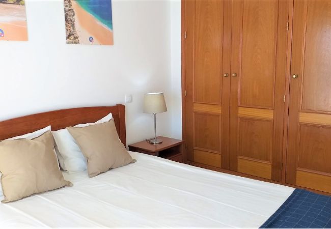 Apartamento em Quarteira - T1 Colina Férias 8D VISTA MAR C/ GARAGEM