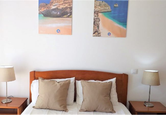 Apartamento em Quarteira - T1 Colina Férias 8D VISTA MAR C/ GARAGEM