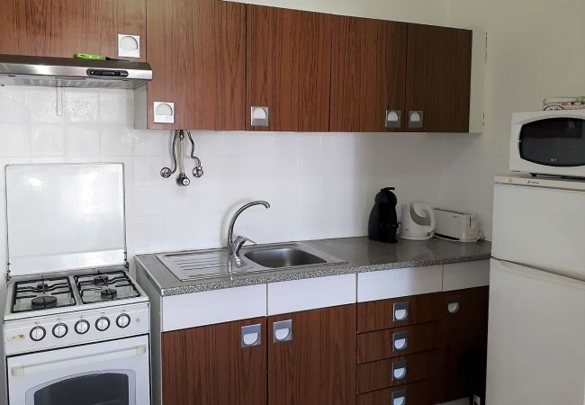 Apartamento em Quarteira - T1 Torre 20 6G MÁGICO 80M PRAIA WI-FI 4 PESSOAS