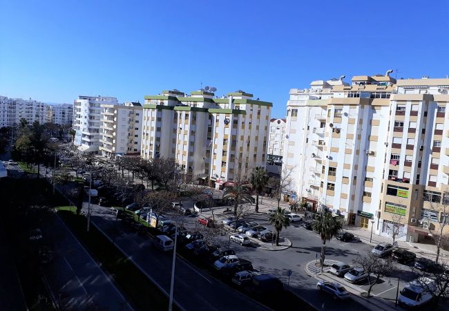 Apartamento em Quarteira - T1 Torre 20 6G MÁGICO 80M PRAIA WI-FI 4 PESSOAS