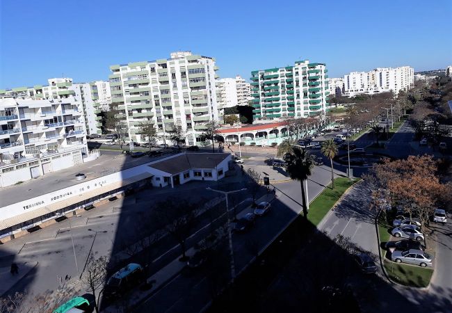 Apartamento em Quarteira - T1 Torre 20 6G MÁGICO 80M PRAIA WI-FI 4 PESSOAS