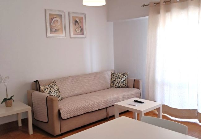 Apartamento em Quarteira - T1 Torre 20 6G MÁGICO 80M PRAIA WI-FI 4 PESSOAS