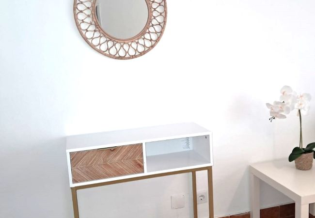 Apartamento em Quarteira - T1 Torre 20 6G MÁGICO 80M PRAIA WI-FI 4 PESSOAS