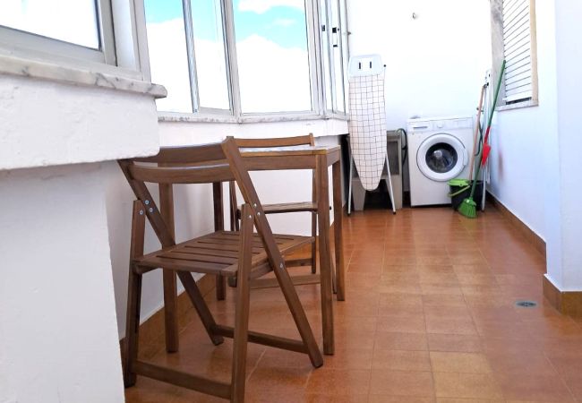 Apartamento em Quarteira - T1 Torre 20 6G MÁGICO 80M PRAIA WI-FI 4 PESSOAS