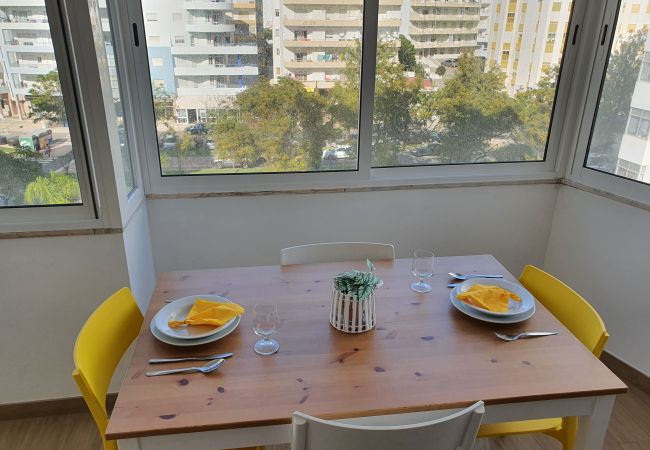 Apartamento em Quarteira - T1 Pontemira 5 - 50M PRAIA WI-FI 4 PESSOAS