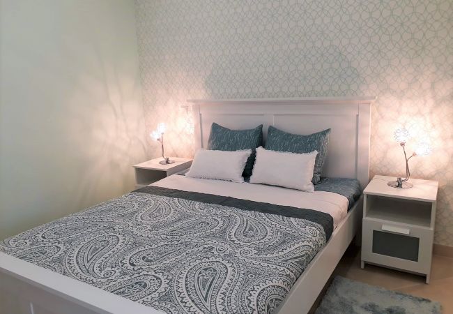 Apartamento em Quarteira - T1 Praiamar FRENTE MAR A/C ESTACIONAMENTO WIFI