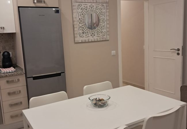 Apartamento em Quarteira - T1 Praiamar FRENTE MAR A/C ESTACIONAMENTO WIFI