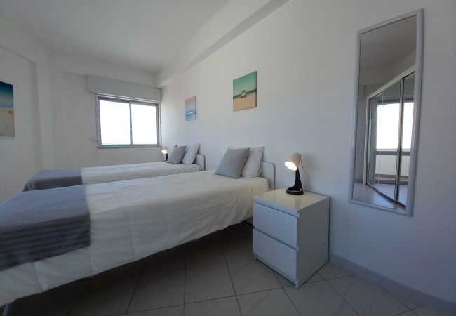 Apartamento em Quarteira - T2 Gaveto Vista Mar&Frente Praia