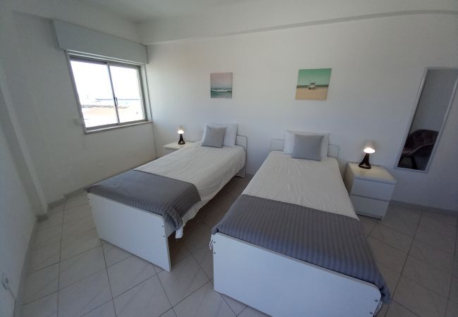 Apartamento em Quarteira - T2 Gaveto Vista Mar&Frente Praia