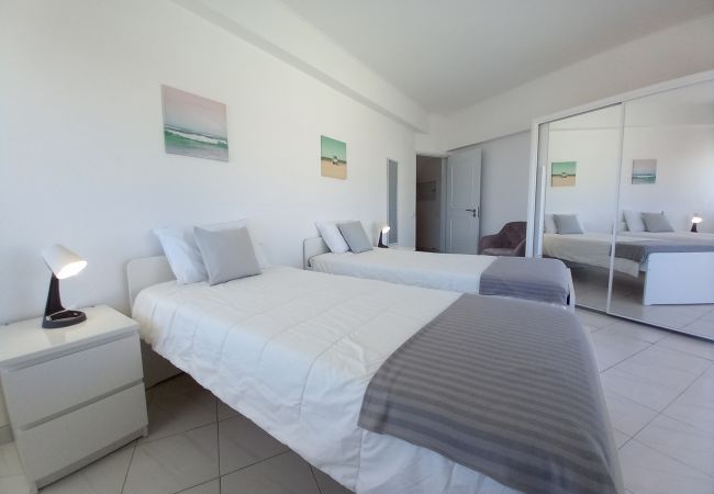 Apartamento em Quarteira - T2 Gaveto Vista Mar&Frente Praia