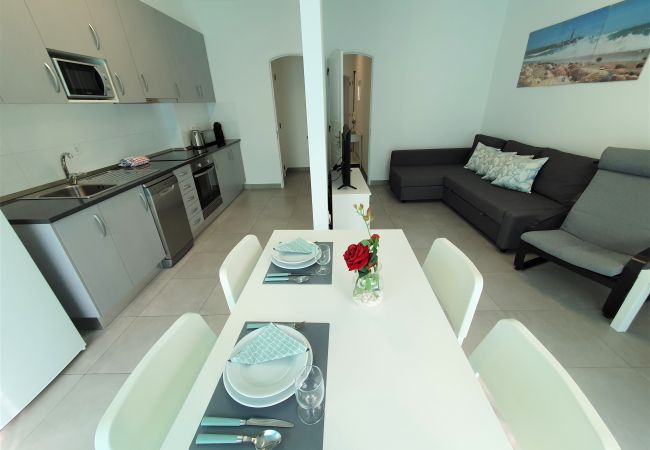 Apartamento em Quarteira - T1 Lote Novo 50m Praia SUITE 4pax