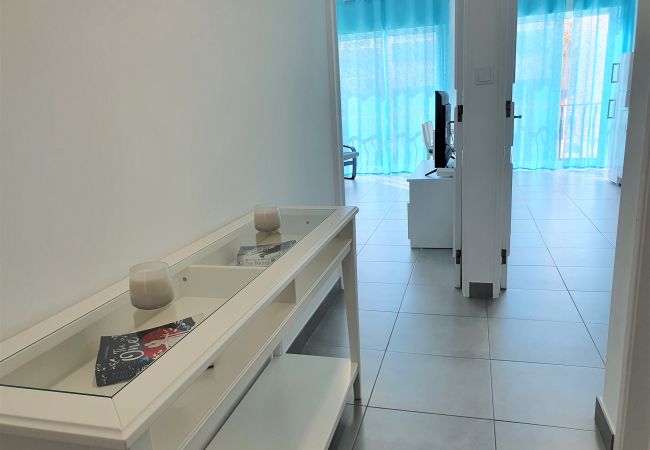 Apartamento em Quarteira - T1 Lote Novo 50m Praia SUITE 4pax