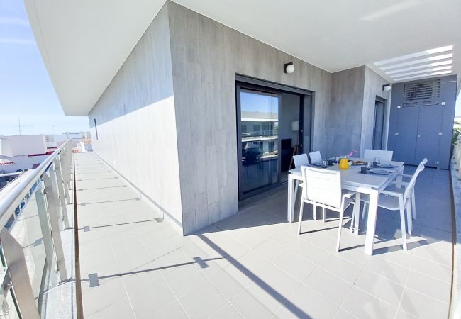 Apartamento em Quarteira - T3 Alto Forte -Vista Mar,Ar Condicionado,Garagem