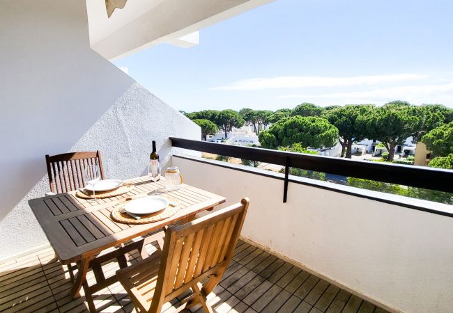 Apartamento em Vilamoura - T1 TENISGOLF- PISCINA-WIFI-MARINA DE VILAMOURA