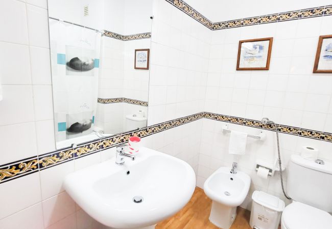 Apartamento em Vilamoura - T1  A/C TENISGOLF- PISCINA-WIFI-MARINA DE VILAMOUR