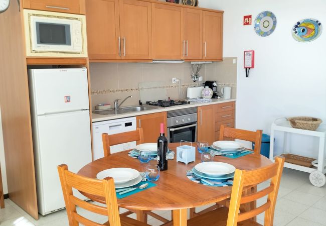 Apartamento em Quarteira - T2-MAMAMIA II-ESQ. FRENTE MAR