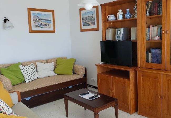 Apartamento em Quarteira - T2-MAMAMIA II-ESQ. FRENTE MAR