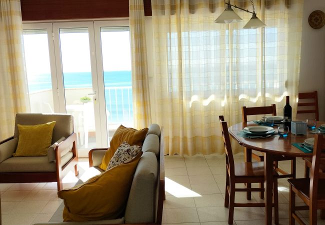 Apartamento em Quarteira - T2-MAMAMIA II-ESQ. FRENTE MAR