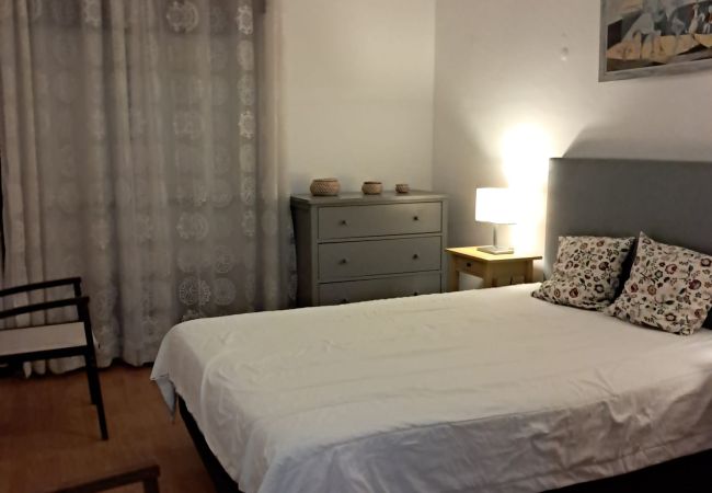 Apartamento em Quarteira - T2-MAMA II.  AC FRENTE MAR 