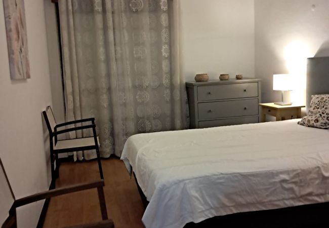 Apartamento em Quarteira - T2-MAMA II.  AC FRENTE MAR 