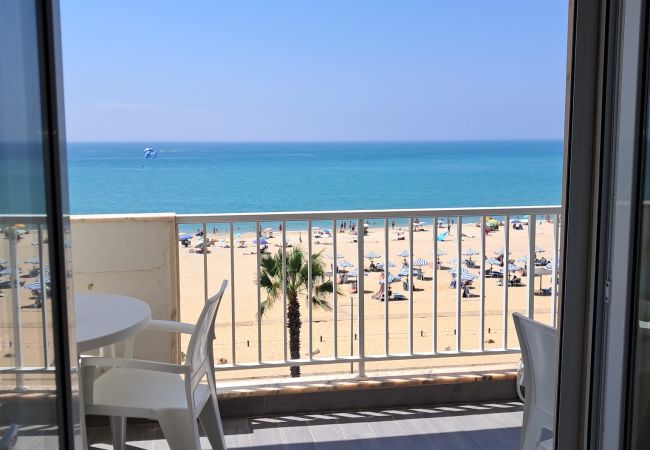 Apartamento em Quarteira - T2-MAMA II.  AC FRENTE MAR 
