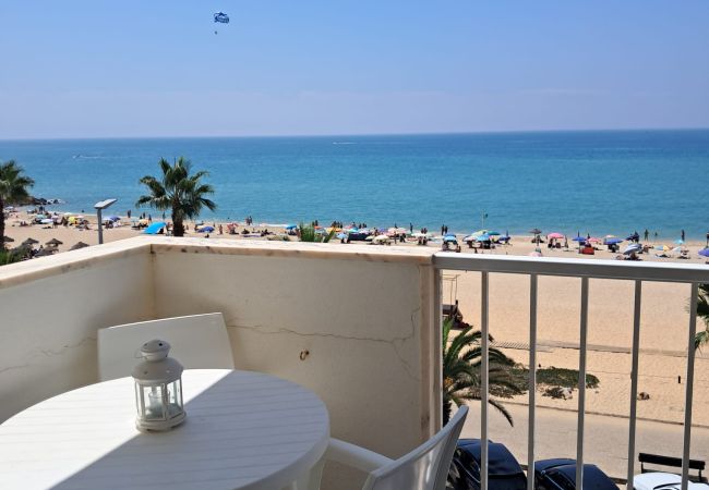 Apartamento em Quarteira - T2-MAMA II.  AC FRENTE MAR 